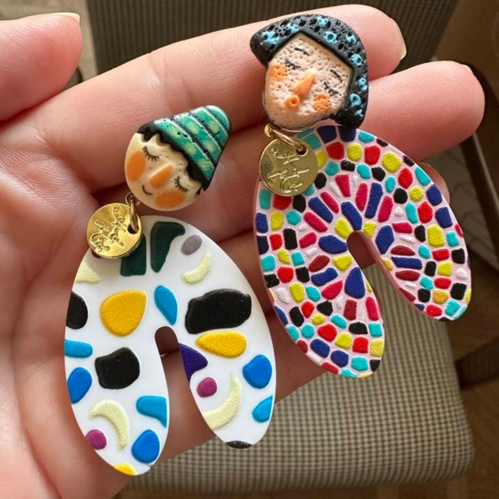 Cartoon love ❤️🎊🎪 earrings